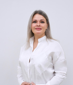 Инструктор по физической культуре Лопатюк Юлия Викторовна Инструктор по физической культуре Лопатюк Юлия Викторовна